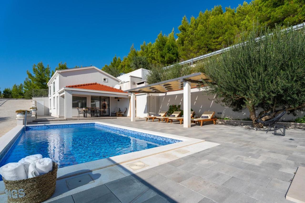 Villa Dream With Private Pool, 2 Bedrooms With En-Suite Bathrooms, Sea View Оміш Екстер'єр фото
