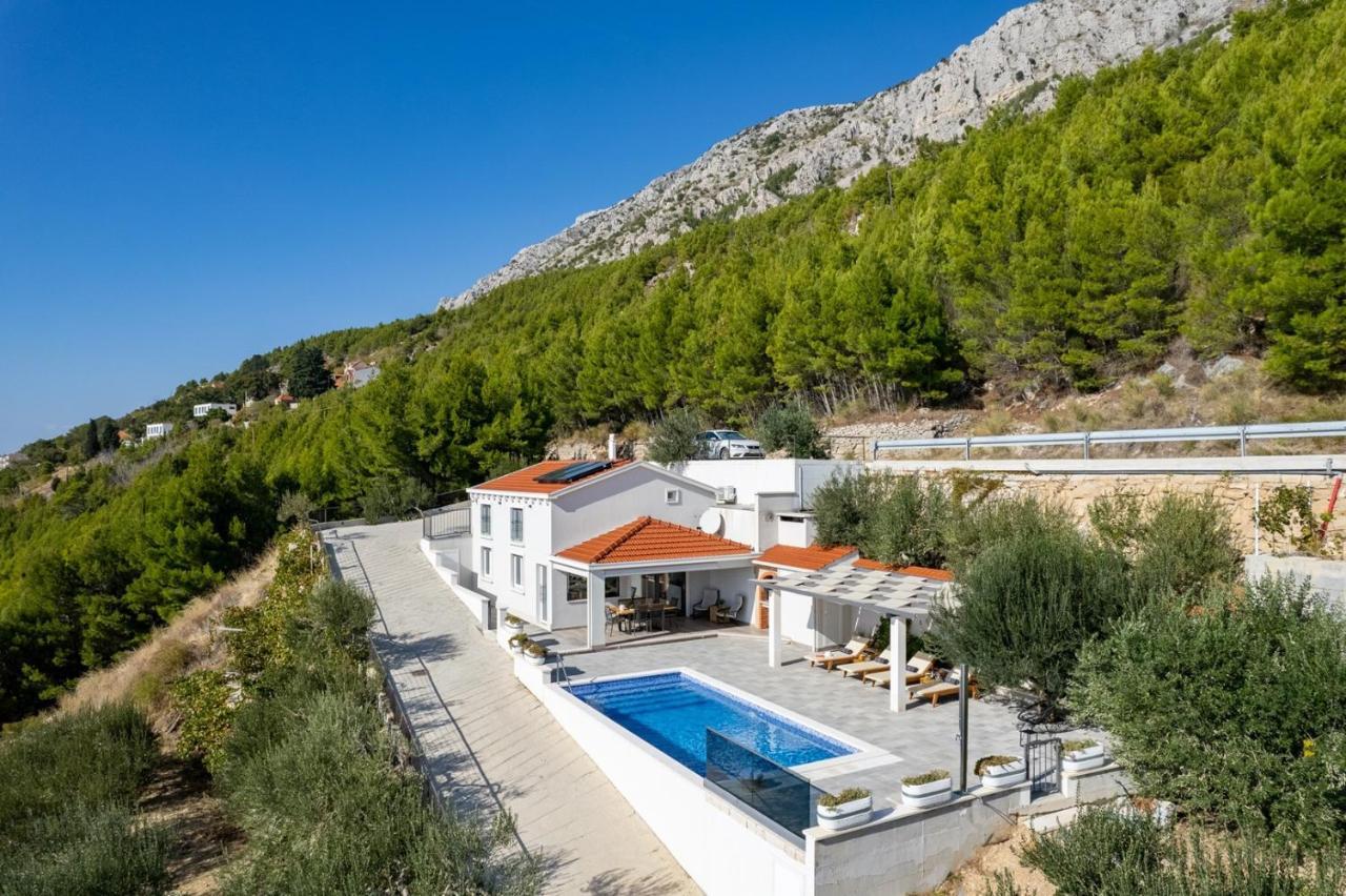 Villa Dream With Private Pool, 2 Bedrooms With En-Suite Bathrooms, Sea View Оміш Екстер'єр фото